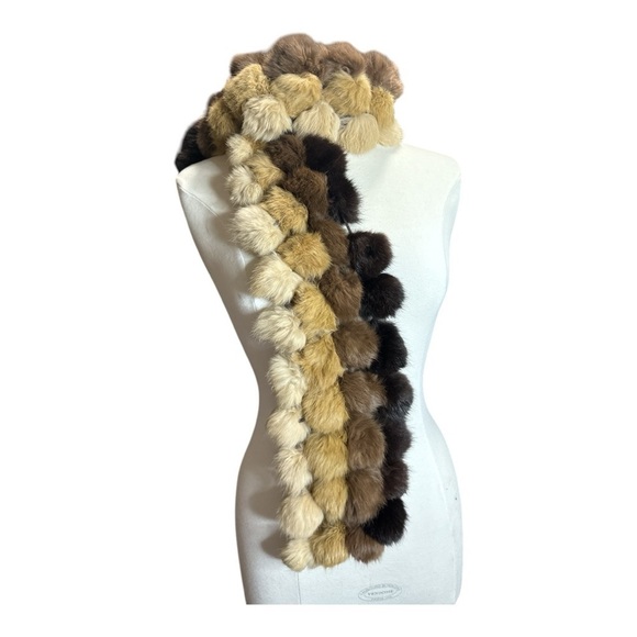 GENUINE RABBIT POM POM SCARF - Picture 1 of 5